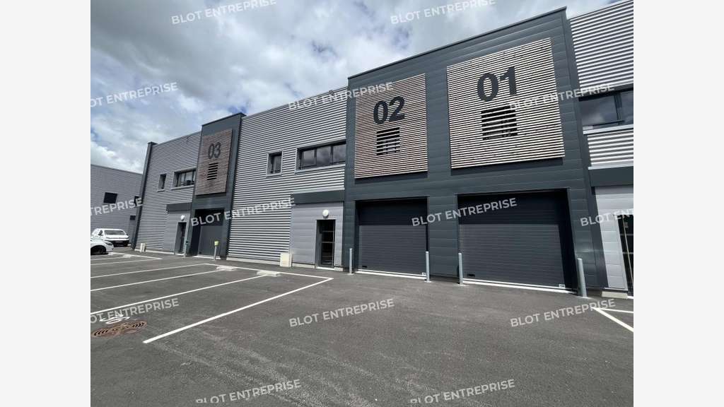 Location cellule 355m² Nantes Ouest Saint-Herblain