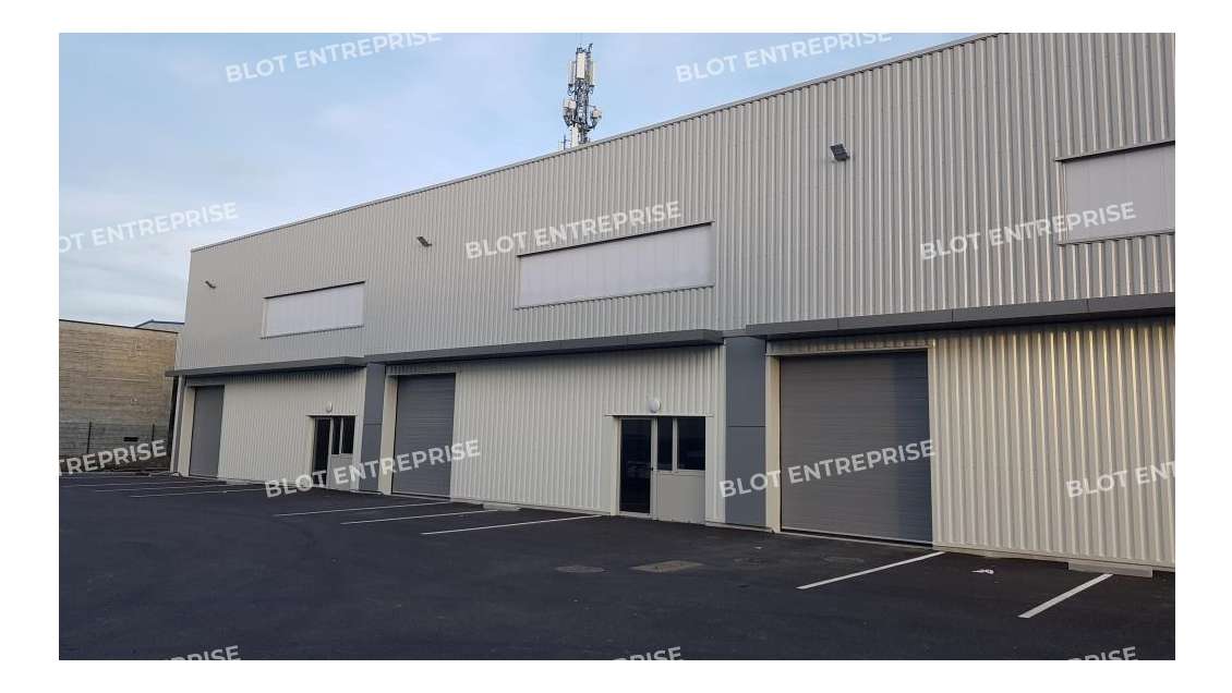 A louer local activités de 247m² à Saint-Herblain