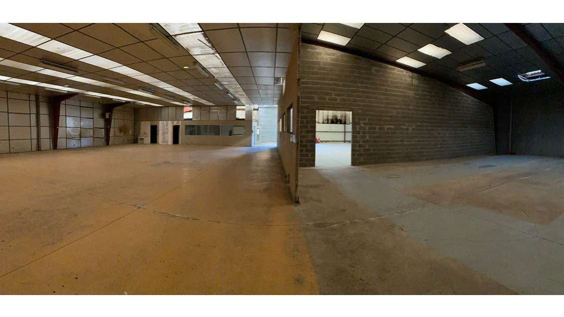 A louer local d'activité 880m² à Saint Herblain 