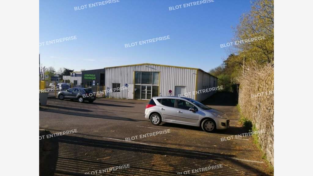 A louer locaux d'activités 590m² à Saint-Herblain