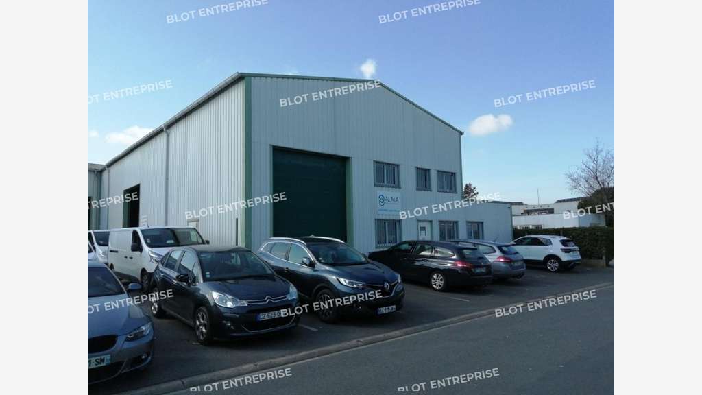 A louer local d'activités 645m² env Saint-Herblain