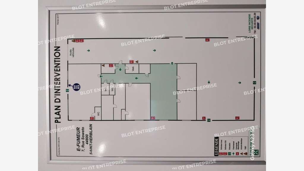 A louer locaux d'activités 1080m² à Saint-Herblain