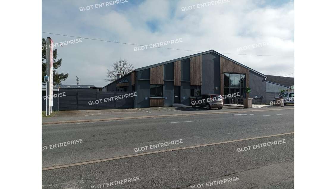 A louer bâtiment indépendant 920m² Saint-Herblain