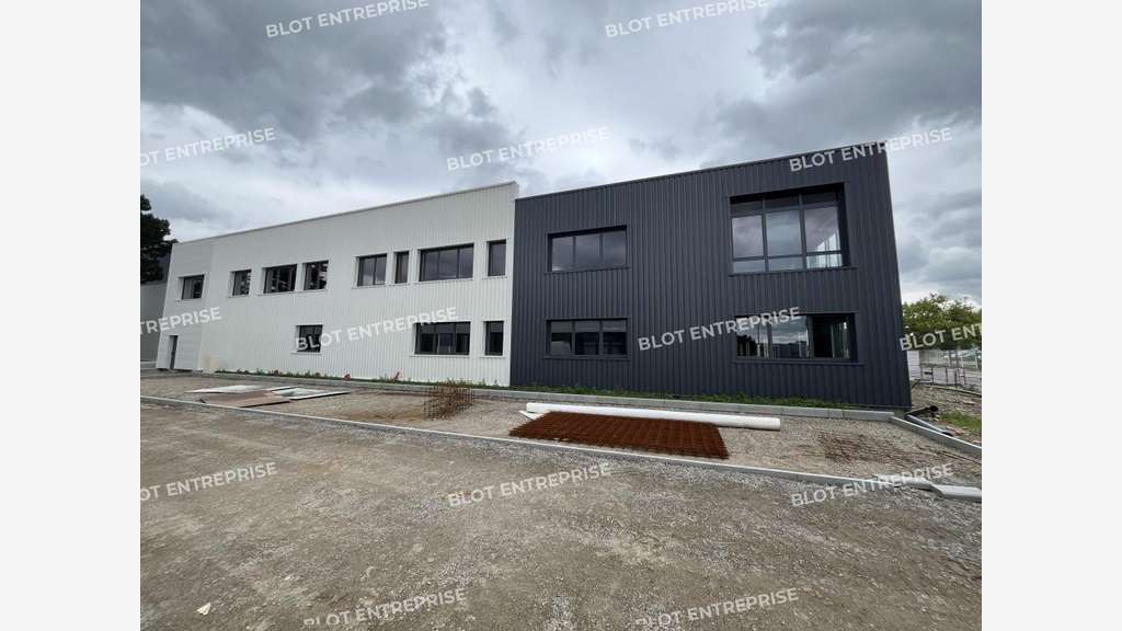 A louer local neuf 263m² à Saint-Herblain Atlantis