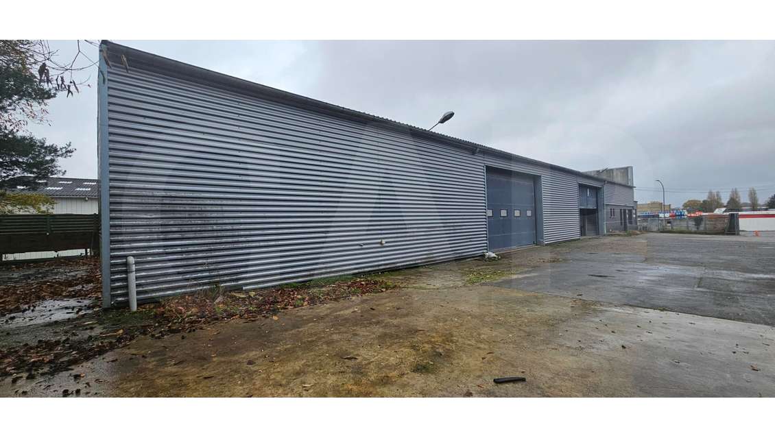 A louer bâtiment 600m² Saint-Jacques-de-la-Lande