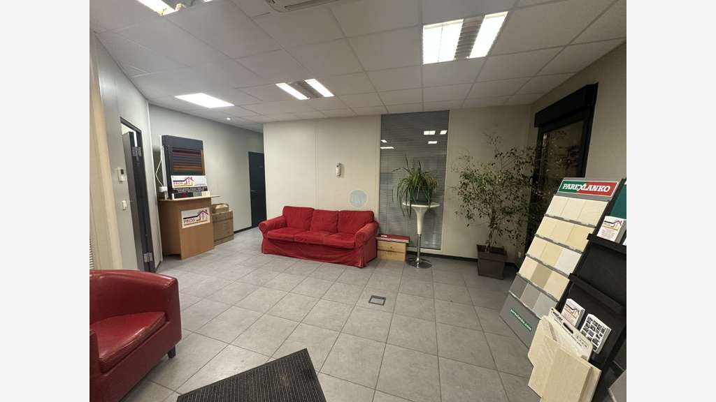 A louer local d'activité 496m² Saint-Jean-de-Braye