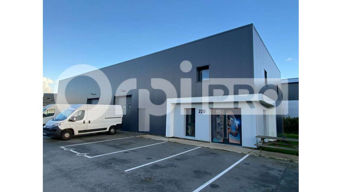 A louer local d'activités 360m² ZA Bolbec-St Jean