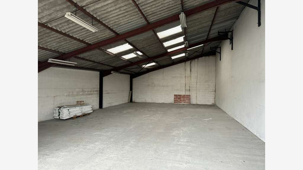 Local d'activité 150m² à louer à Saint Jean de Luz