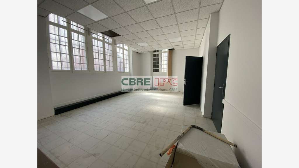 Loue local stockage 198m² centre Saint Jean de Luz