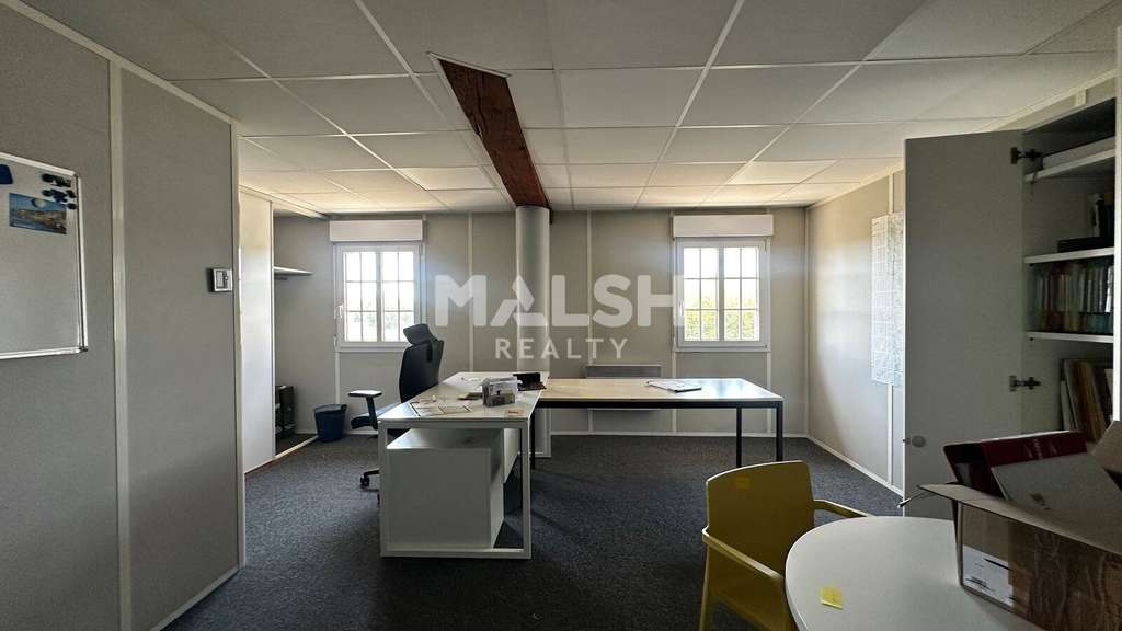 Loue local mixte 280m² à Saint-Jean-de-Thurigneux
