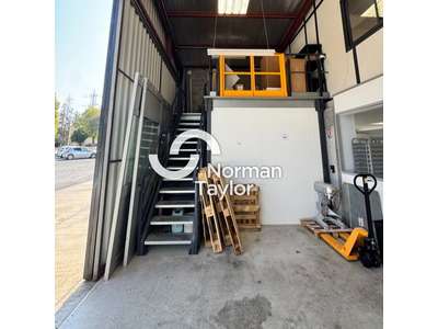 Location Locaux d'activités - Entrepôts à Saint-Jean-de-Védas