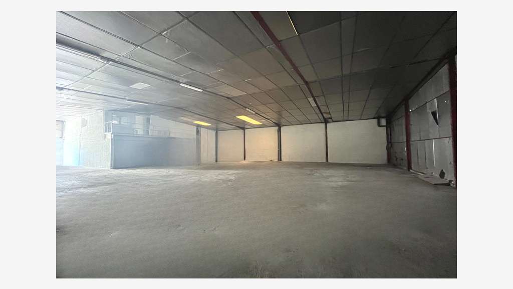 Local d'activité à louer 620m² Saint-Jean-de-Védas