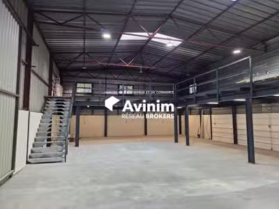 Entrepôt de 382m² à louer à Saint-Jean-de-Vedas
