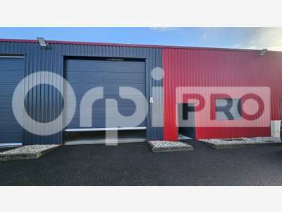 Entrepôt 210m² à louer à Saint-Jean-d'Illac