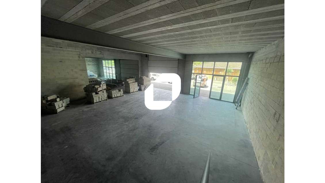 A louer Local d'activité 416m² Saint jean d'illac