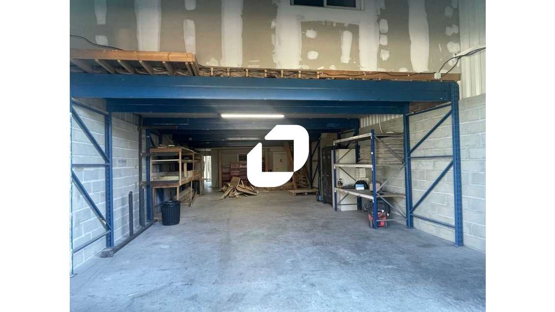 A louer Local d'activité 116m² Saint jean d'illac