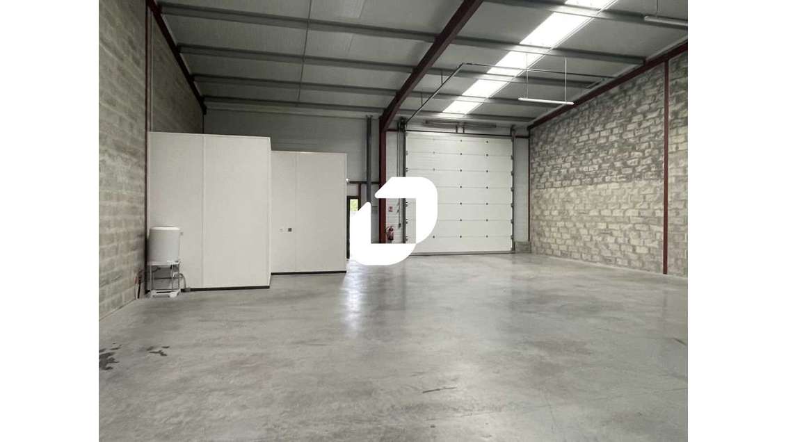 A louer Local d'activité 630m² Saint jean d'illac