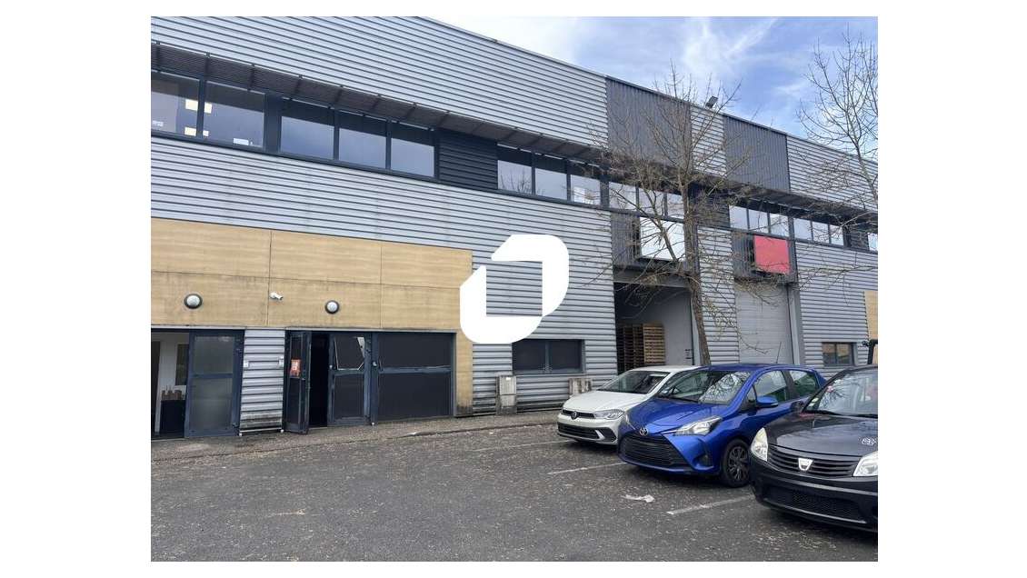 A louer Local d'activité 494m² Saint jean d'illac