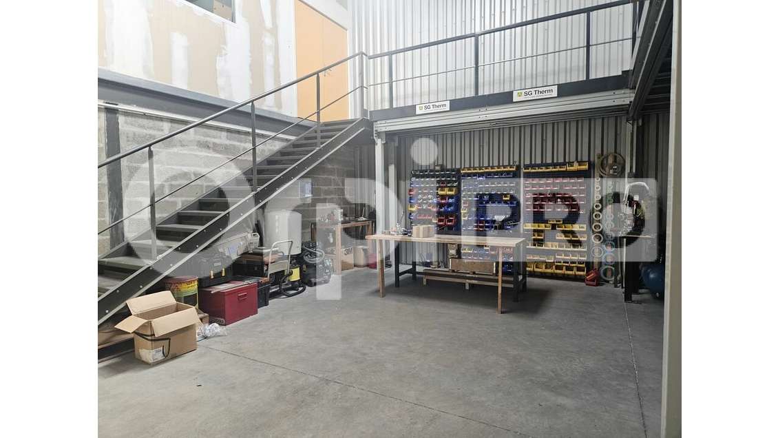 Local d'activité 200m² à louer Saint Jean d'Illac