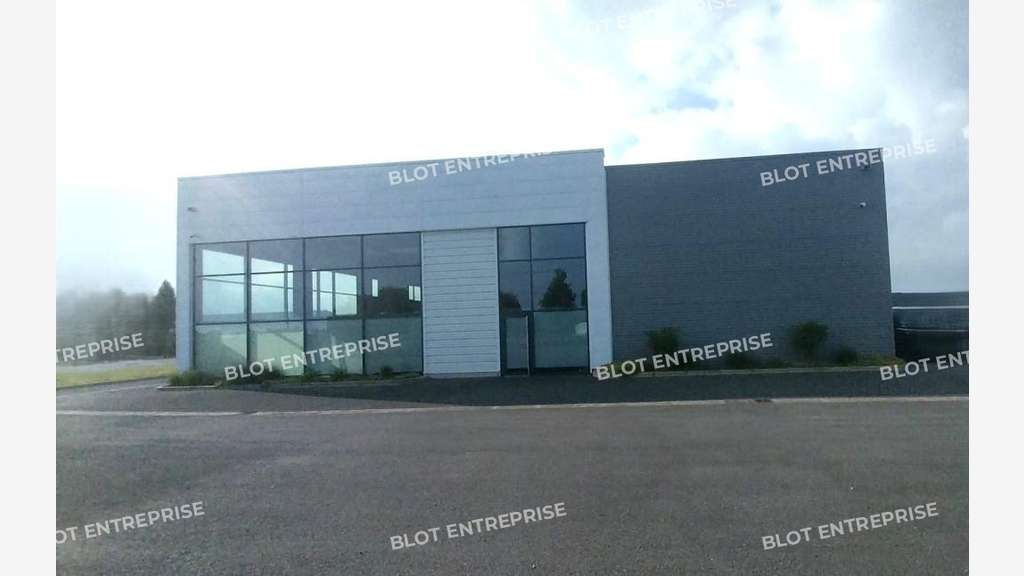 A louer local activités 500m² St-Jouan-des-Guérets