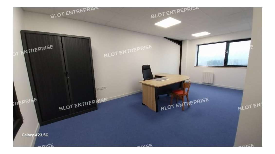 A louer local d'activités à St-Jouan-des-Guérets