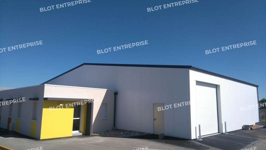 A louer local 460m² Saint-Julien-de-Concelles