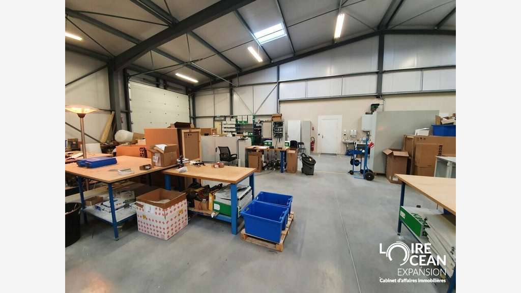 Loue local d'activité 460m² St-Julien-de-Concelles