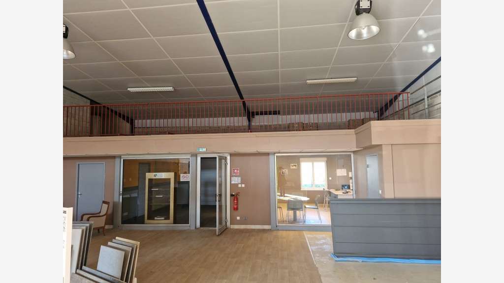 Local d'activité 250m² à louer sur Saint-Junien