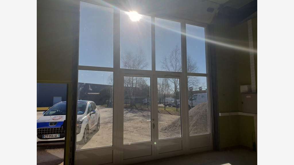 Local d'activité 250m² à louer sur Saint-Junien