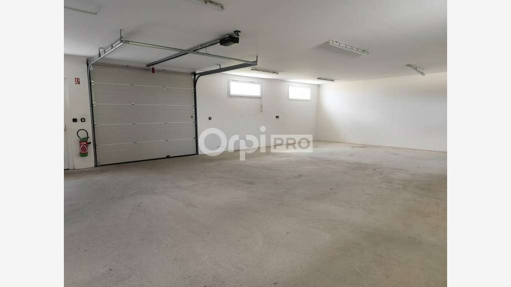 A louer local d'activités + de 155m² Saint Junien
