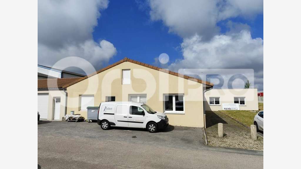 A louer local d'activités + de 155m² Saint Junien