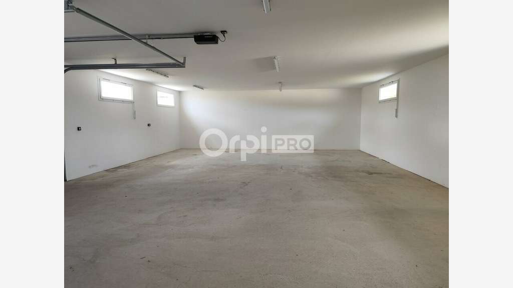 A louer local d'activités + de 155m² Saint Junien