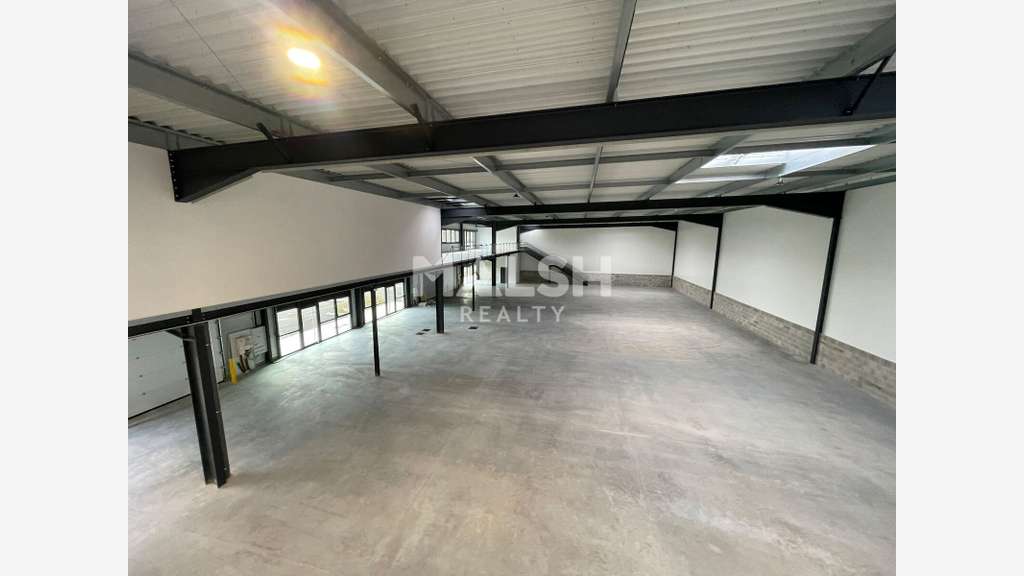 Locaux d'activités neufs à Saint-Laurent-de-Mure