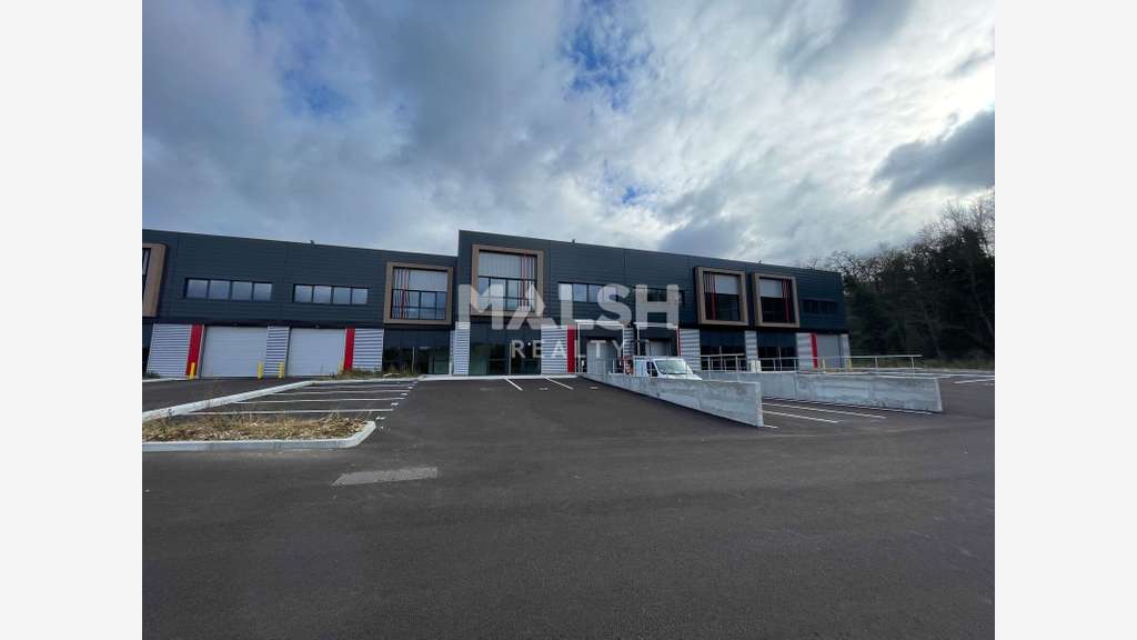 Locaux d'activités neufs à Saint-Laurent-de-Mure