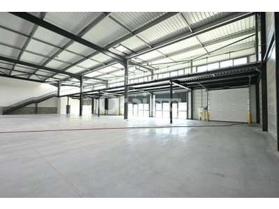 Location Locaux d'activités - Entrepôts à Saint-Laurent-de-Mure