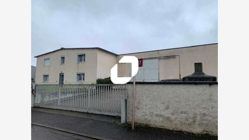  vous propose ce bâtiment d'activités d'un