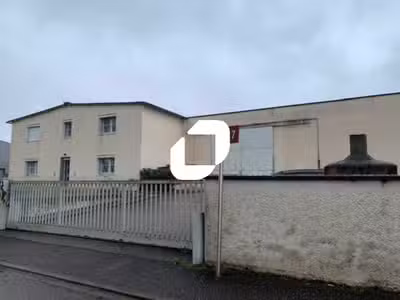  vous propose ce bâtiment d'activités d'un