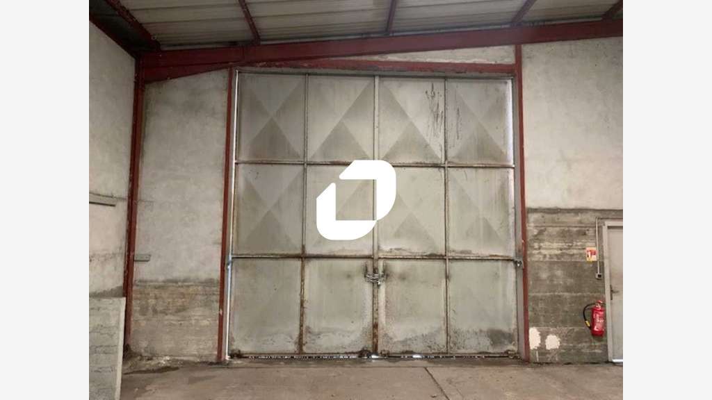  vous propose ce bâtiment d'activités d'un