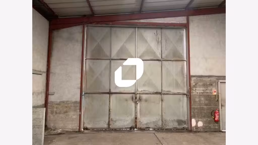  vous propose ce bâtiment d'activités d'un