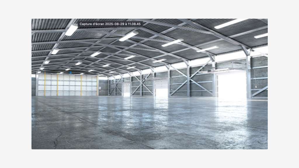 A louer bâtiments 900m² à Saint-Laurent-du-Maroni