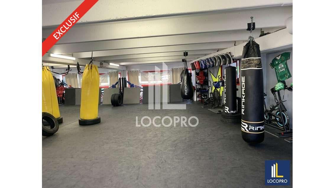 Loue local d'activité de 100m² à St Laurent du Var