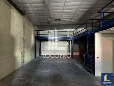 À LOUER  Local d'activité de 322 m² à Sain
