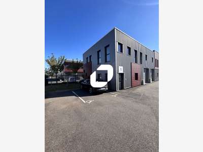 A louer Local d'activité 220m² Saint leu la foret
