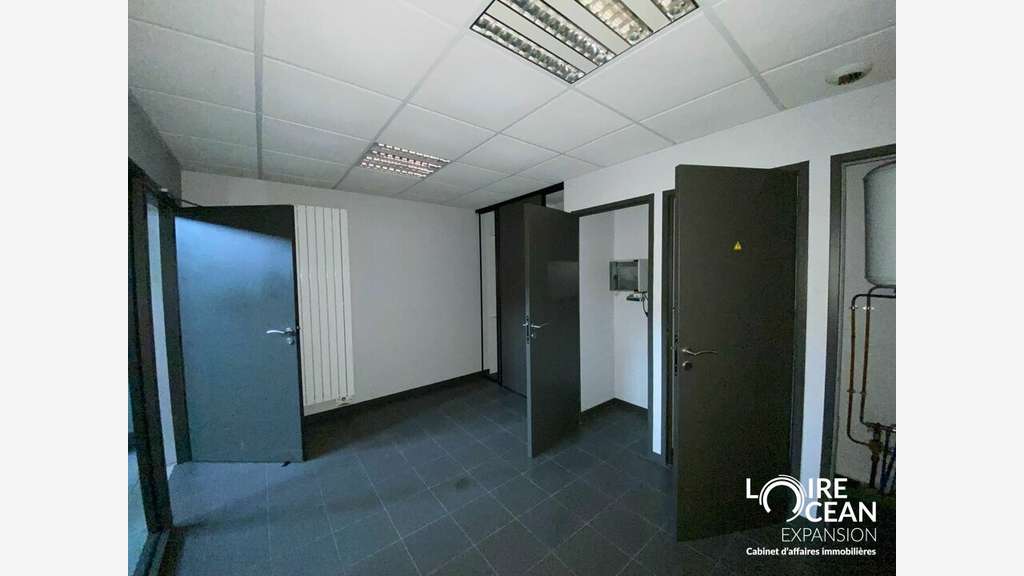 A louer entrepôt 163m² Saint-Lumine-de-Clisson