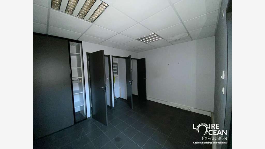 A louer entrepôt 163m² Saint-Lumine-de-Clisson
