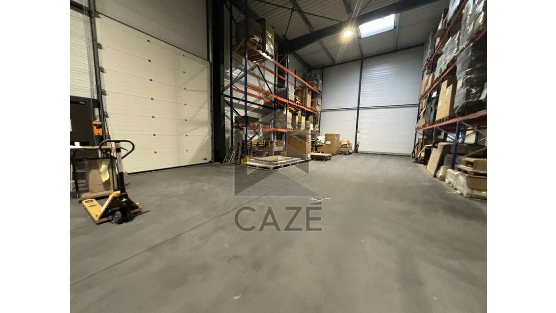 A louer bâtiment indépendant proche Saint-Émilion