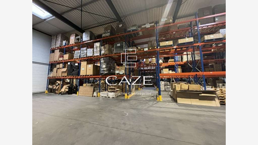 A louer bâtiment indépendant 1643m² prox Libourne