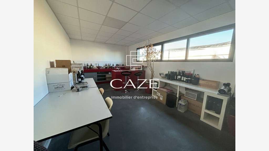 A louer bâtiment indépendant 1643m² prox Libourne