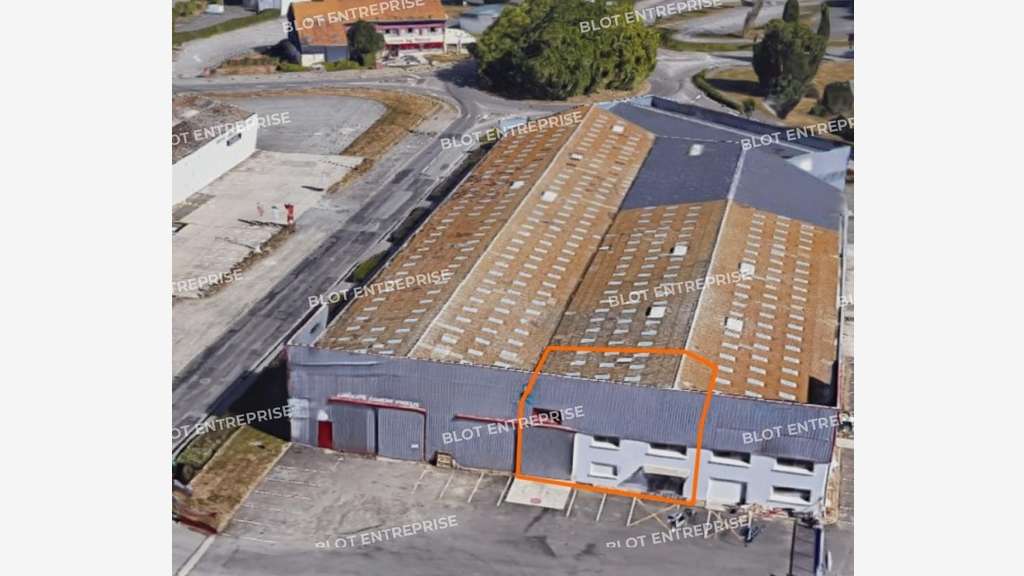 Loue local d'activités 325m² à Saint-Malo ZI Sud