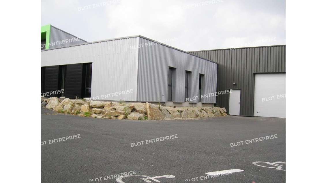 A louer local d'activités 500m² à Saint-Malo